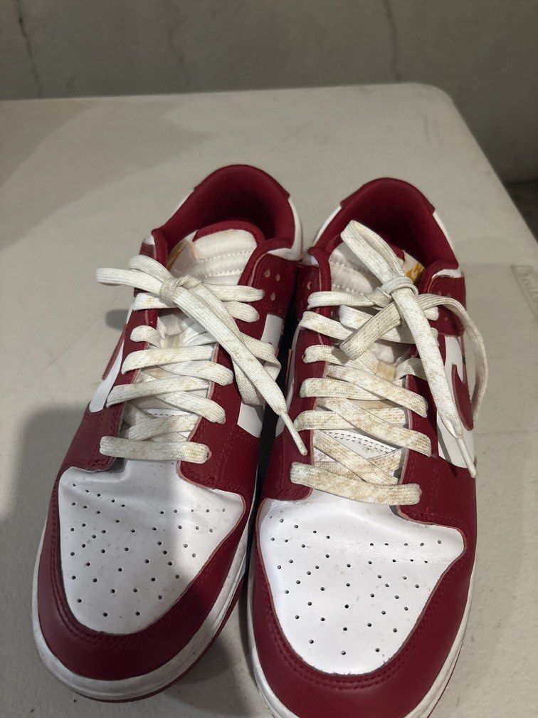 Nike Dunk Low Team Red (Category: Sneakers) located in Quezon City. Submitted by kaaat15 (Listing ID 1438805916, Image 1). Description: Need cleaning only Size US11.