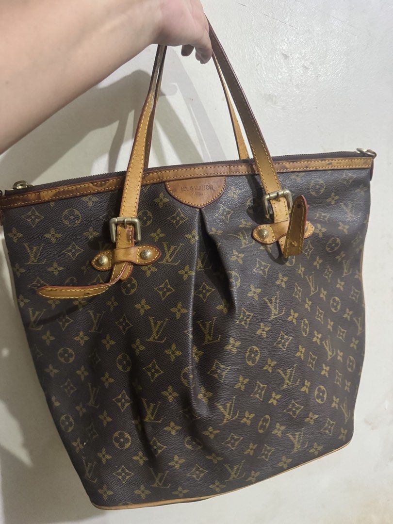 Palermo gm (Category: Luxury Bags & Wallets) located in Binan City. Submitted by maharlikasonlineshop (Listing ID 1438862114, Image 1). Description: Preowned palermo.