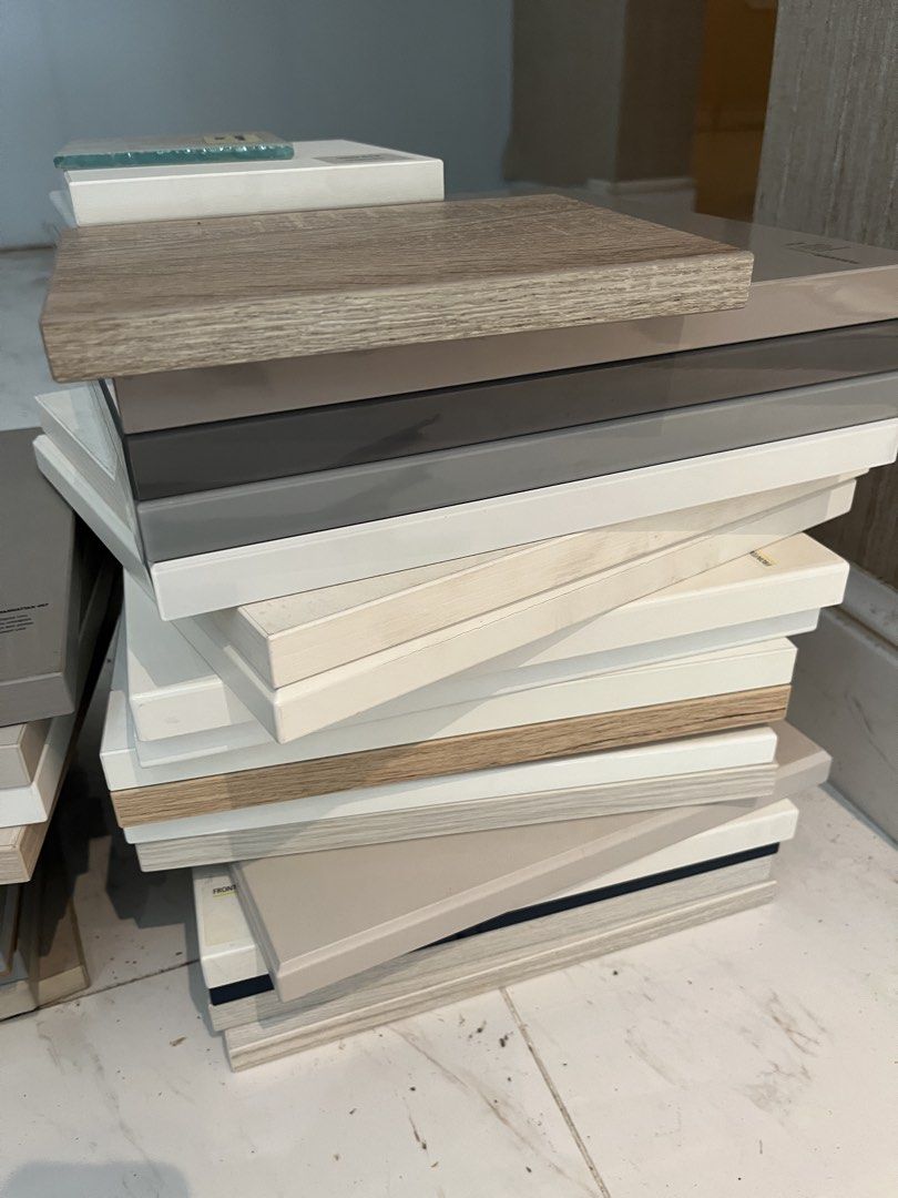 Solid Panels ( Mixed colours) (Category: Wall Decor) located in Shah Alam. Submitted by wear4lyfe (Listing ID 1438753807, Image 1). Description: - Assorted panels chip wood - Colour and finishes will be mixed and random (wood grain & solid colours) - Size 30cm x 30cm - Perfect art & design projects -Rm5 each panel ( minimum 10 panels each order) -Self pickup area Ara Damansara.