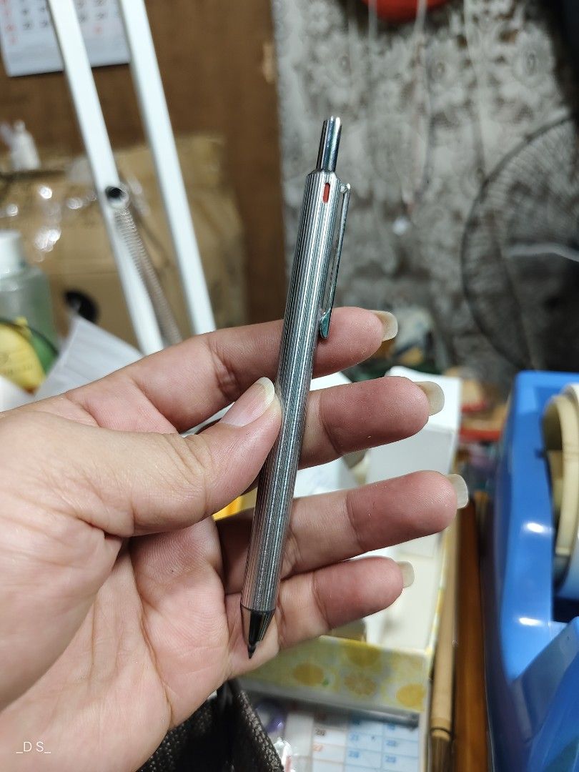 Pilot Multi-Pen (Category: Stationery & School Supplies) located in Lucena. Submitted by dai_suki (Listing ID 1438828645, Image 2). Description: - Pilot multi-pen with a silver body - Features multiple ink colors - Sleek, metallic design - Multi-function pen (ballpoint and possibly mechanical pencil) - Authentic Pilot brand.