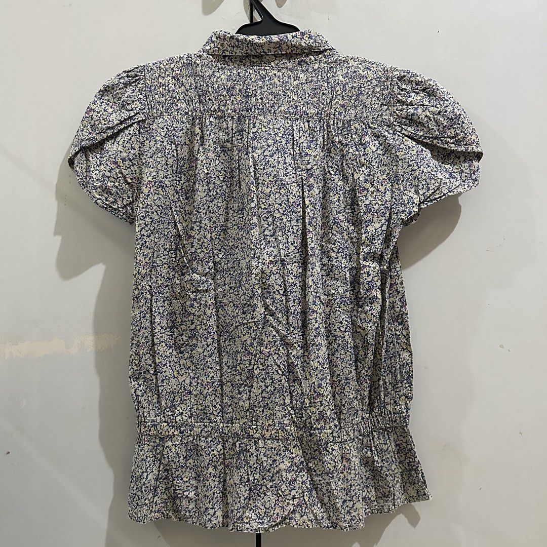 Preloved PD & Co. Office Top/Blouse (Category: Blouses) located in Mandaluyong City. Submitted by rosefran (Listing ID 1438834269, Image 2). Description: For Sale Preloved PD & Co. Office Top/Blouse Size: Small Price: 200 (negotiable) RFS: decluttering 🧾Payment through GCash/Maya/Fund transfer BPI 📍Location: Mandaluyong 🤝 Can do meet ups in Shaw Center Mall or SM Cherry Shaw 🚚 Shipping to be paid and arranged by buyer 📩DM for more details.