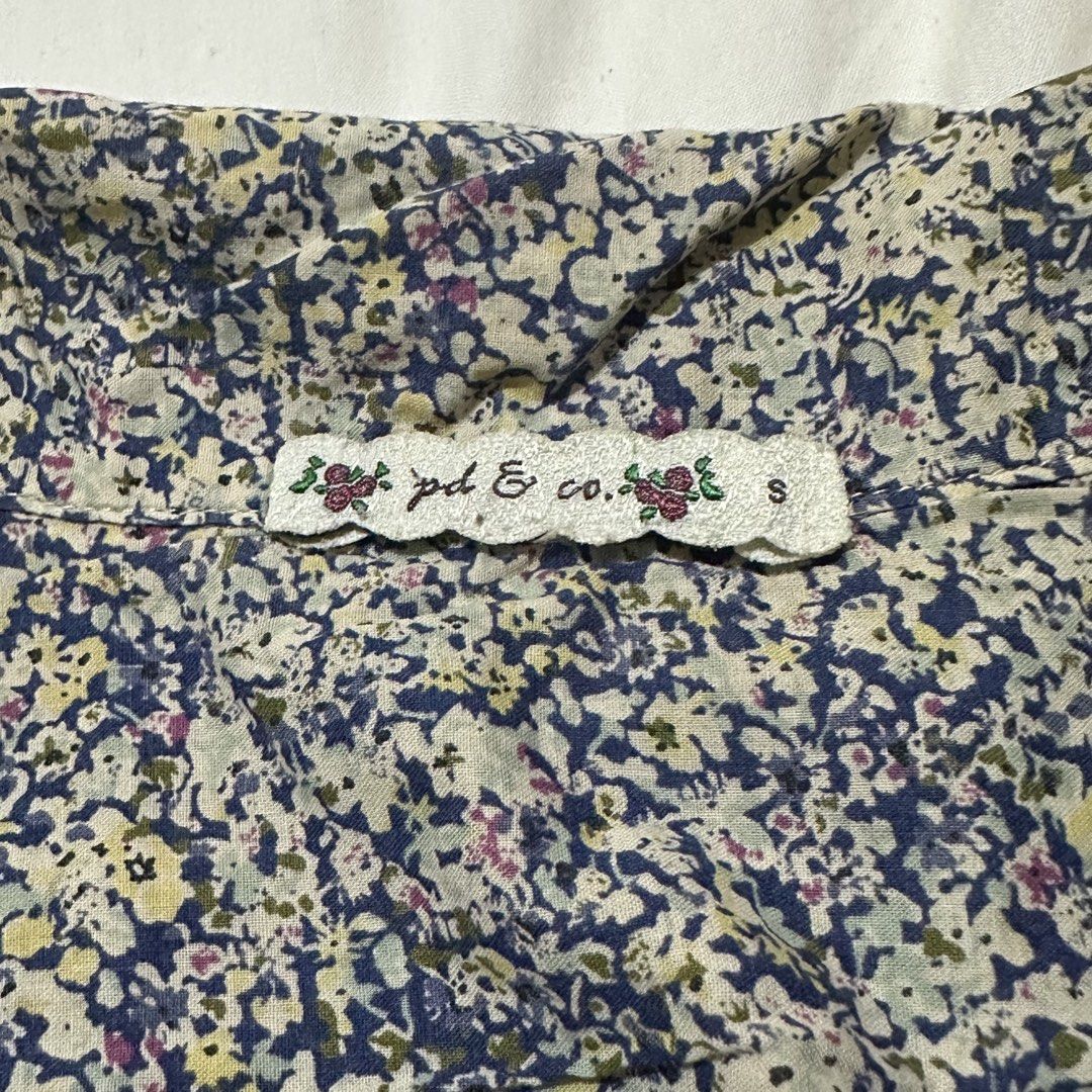 Preloved PD & Co. Office Top/Blouse (Category: Blouses) located in Mandaluyong City. Submitted by rosefran (Listing ID 1438834269, Image 3). Description: For Sale Preloved PD & Co. Office Top/Blouse Size: Small Price: 200 (negotiable) RFS: decluttering 🧾Payment through GCash/Maya/Fund transfer BPI 📍Location: Mandaluyong 🤝 Can do meet ups in Shaw Center Mall or SM Cherry Shaw 🚚 Shipping to be paid and arranged by buyer 📩DM for more details.