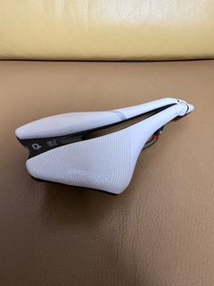 （分類：）位於 。 由 al6799 提交（商品編號 1438847074，圖片 1）。簡介： 。