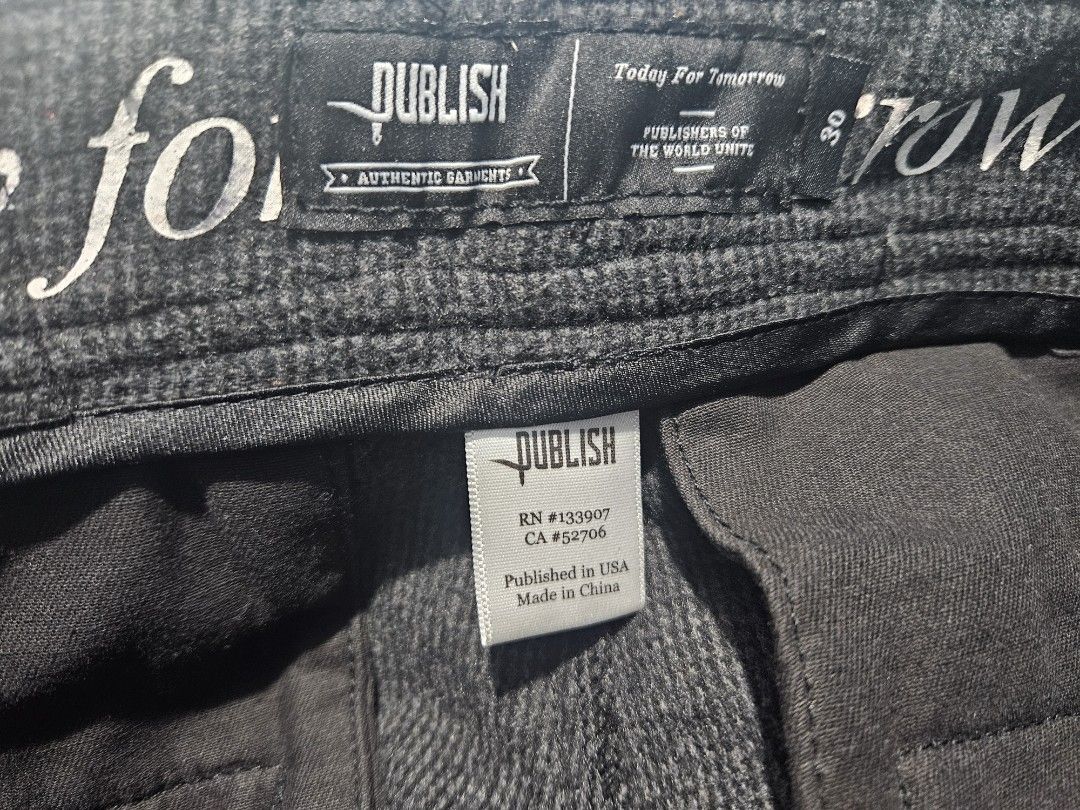 Publish Grey Jogger Pants Size 30 (Category: Joggers) located in Quezon City. Submitted by mdza_ (Listing ID 1438783162, Image 3). Description: - Publish jogger pants - Color: Grey - Size: 30 waist - Comfortable fit - Textured fabric - Button closure - Pockets - Perfect for casual wear.