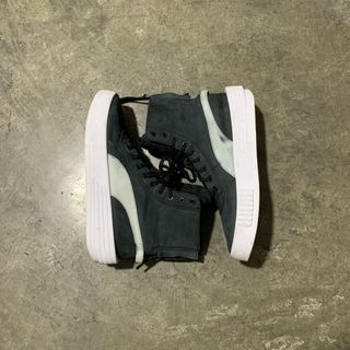 (Category: ) located in . Submitted by shoepairfly (Listing ID 1438871989, Image 1). Description: .