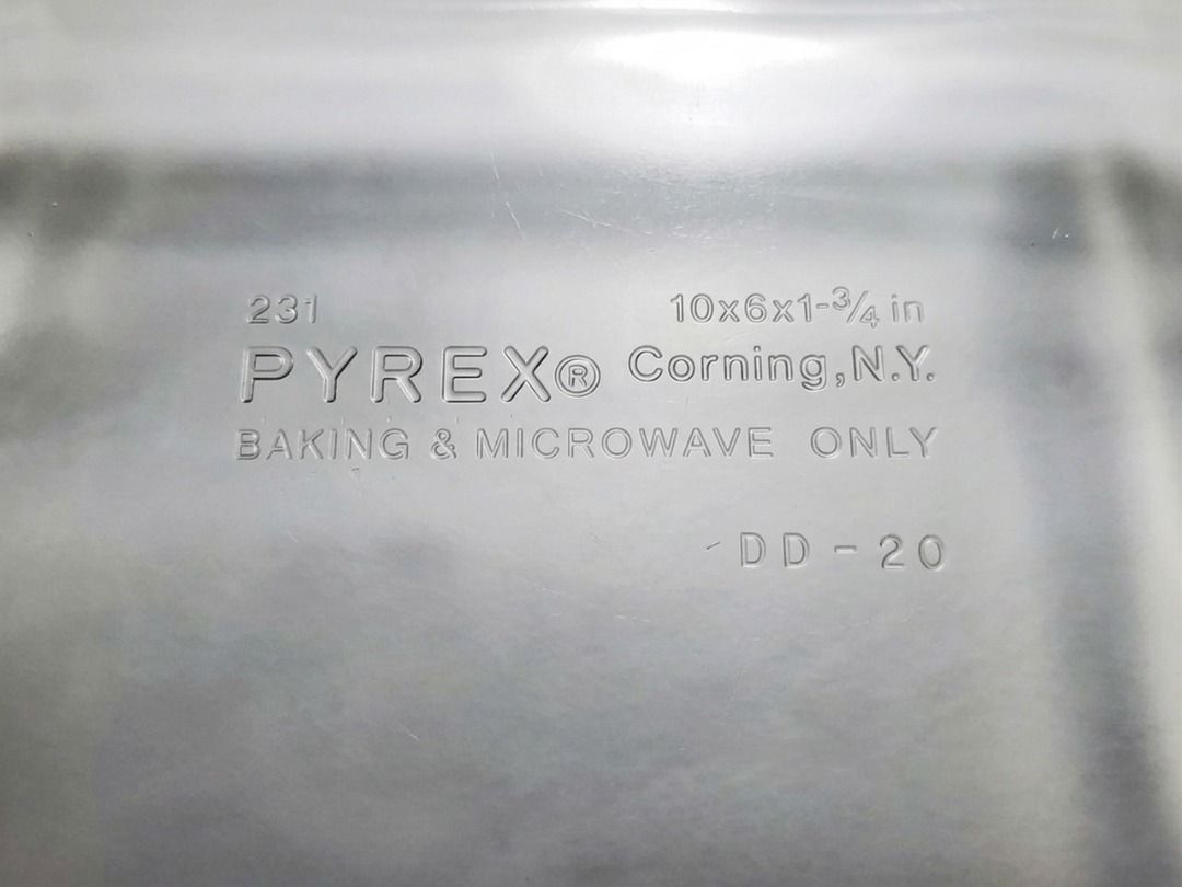 Vintage 1960s PYREX 231 Borosilicate Baking Dish 1.5L (Category: Bakeware) located in Paranaque City. Submitted by marvin.cavalida (Listing ID 1438838470, Image 2). Description: 1960 vintage PYREX Baking Glass Pan Borosilicate Glass Baking Dish Holds approx 1.5L Can ship if too far for actual pick up Buyer shoulders shipping cost Markings on bottom: 231 10x6x1 3/4 in. PYREX Corning, N.Y. BAKING & MICROWAVE ONLY DD - 20 Inspect and pickup at: 12 P