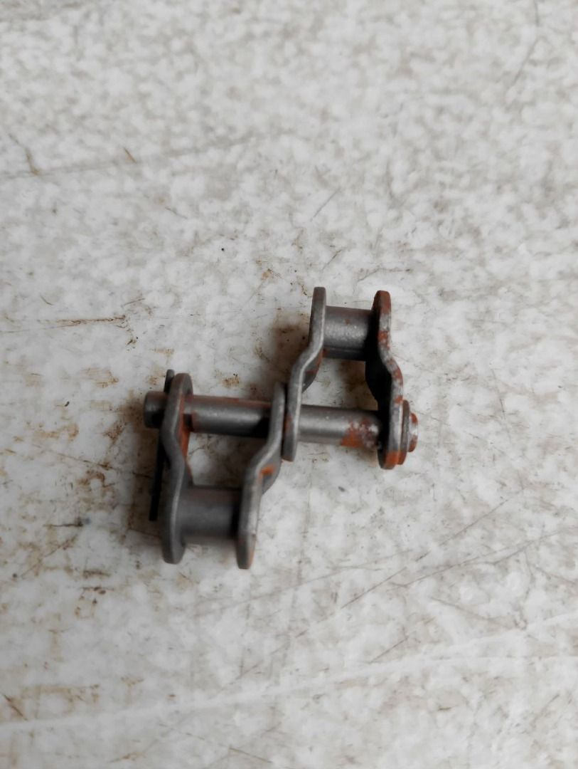 RC35 Double Chain Offset Link (Category: Everything Else Others) located in Manila. Submitted by joeyroque09 (Listing ID 1438700555, Image 2). Description: RC35 Double Chain Offset Link Price: 22.
