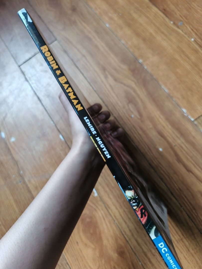 [Second Hand] Robin & Batman Comic Book (Paperback) (Category: Comics & Manga) located in Manila. Submitted by konkonmii2 (Listing ID 1438787975, Image 2). Description: only used a few times, like new ‎gcash and lalamove only ‎deliveries on thursday and saturday.