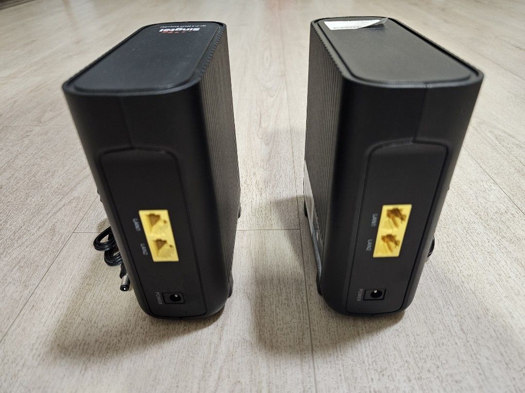 Singtel 2-in-1 Router Extender458485641700986881