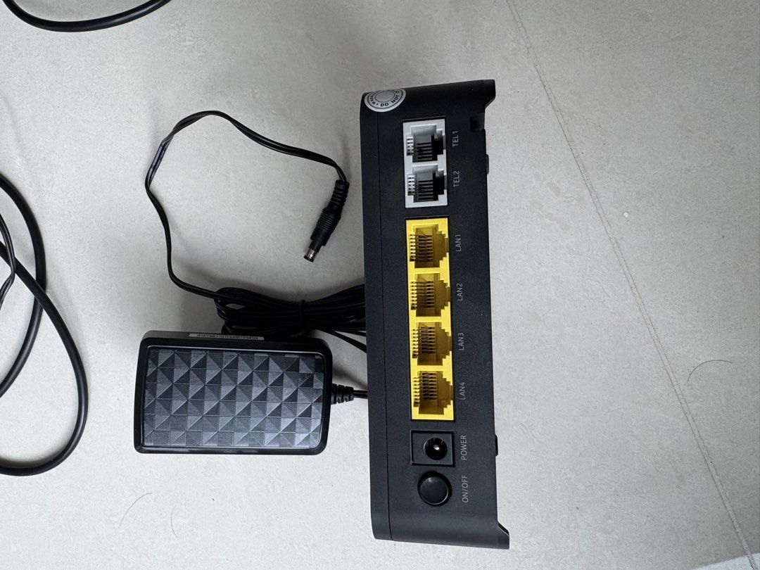Singtel Optical Network Router and 2 Mesh WiFi  6 Set458348286989445122