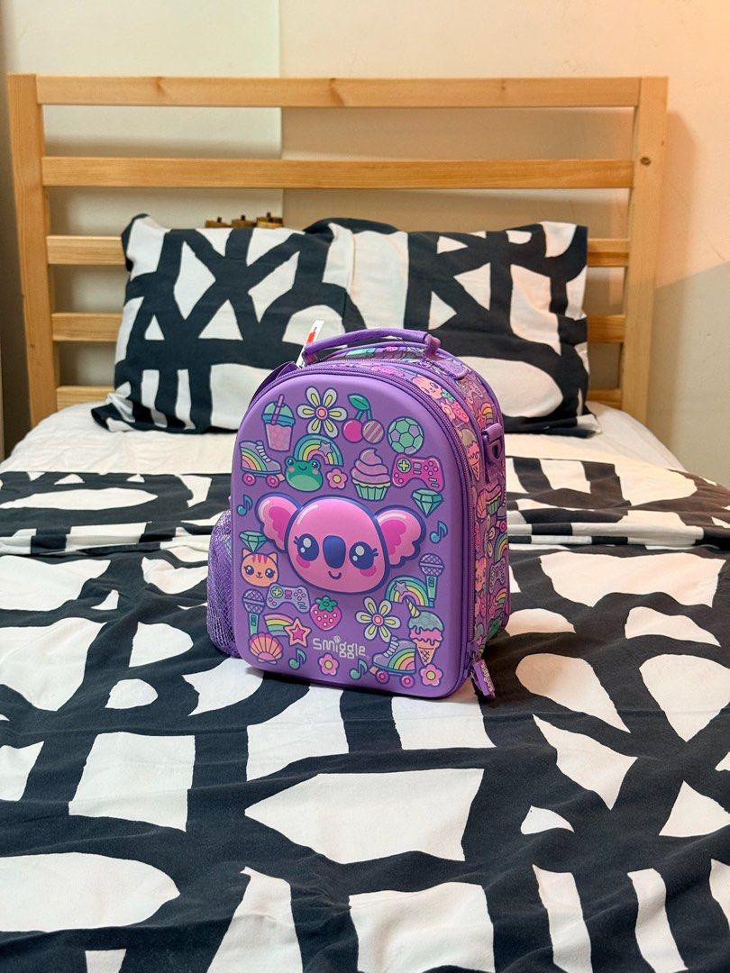 Smiggle : Hardtop Lunchbag (Category: Diaper Bags & Wetbags) located in Manila. Submitted by alliepasabuysg (Listing ID 1438836230, Image 2). Description: .