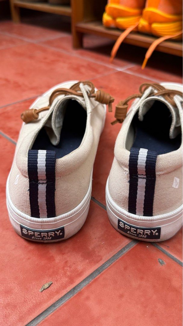 Sperry Shoes (Category: Sneakers) located in Paranaque City. Submitted by declutteringFA (Listing ID 1438719512, Image 3). Description: As good as new condition Only issue is the small orange stain .