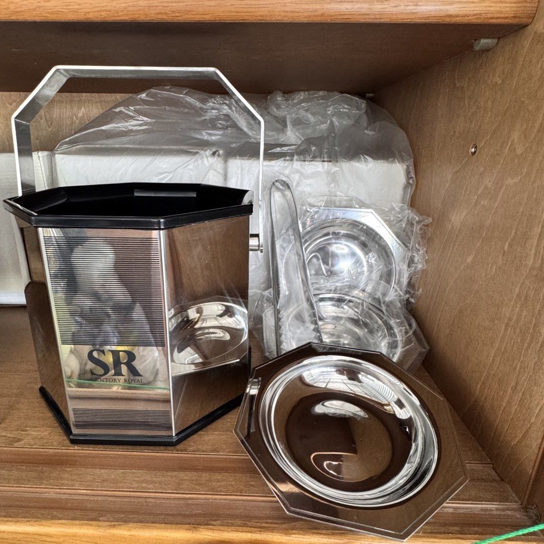 Suntory Royal Ice Bucket Set (Category: Other Kitchenware & Tableware) located in Santa Cruz. Submitted by maqui15 (Listing ID 1438846456, Image 3). Description: - Suntory Royal ice bucket set. - Includes ice bucket, tongs, and serving bowls. - Made of stainless steel. - Features the distinctive SR logo. - Perfect for serving ice and snacks..