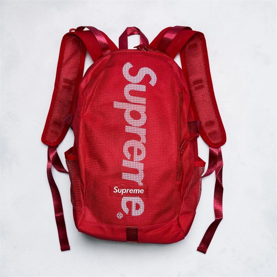 SUPREME BACKPACK (Category: Strollers) located in Manila. Submitted by scarlett_hope (Listing ID 1438833306, Image 1). Description: .