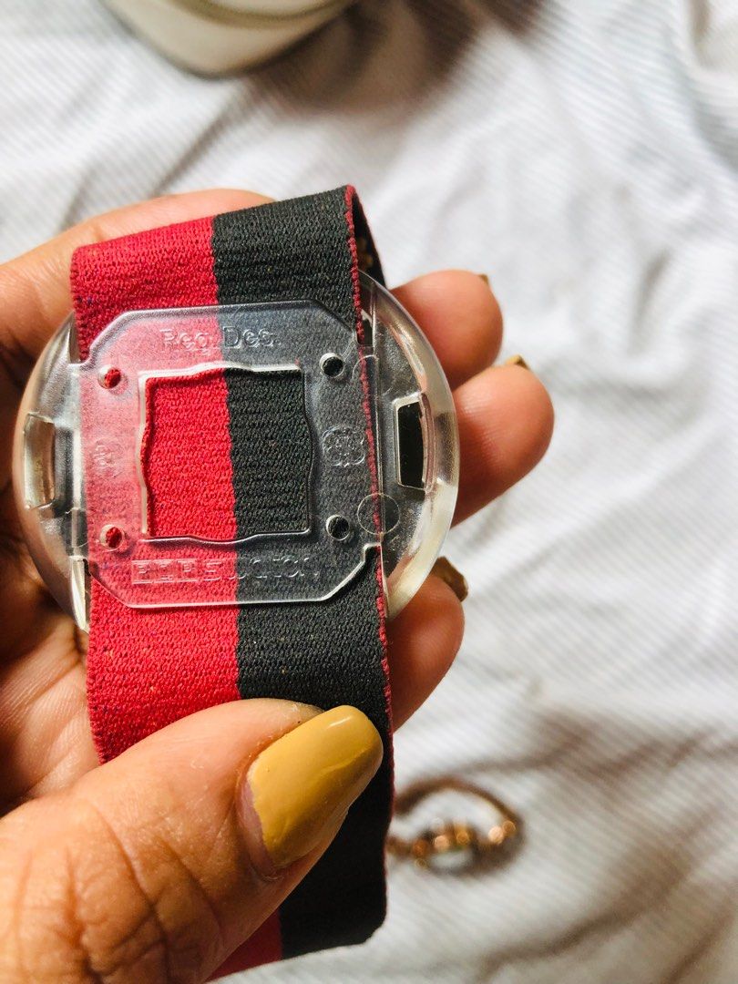 Swatch (Category: Women's Watches) located in Iloilo. Submitted by mbatiles166934 (Listing ID 1438701417, Image 3). Description: Unisex Working with batery Plastic material .