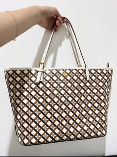 (Kategori: ) berada di . Dikirim oleh thzka (ID iklan 1438743605, Gambar 1). Deskripsi: .