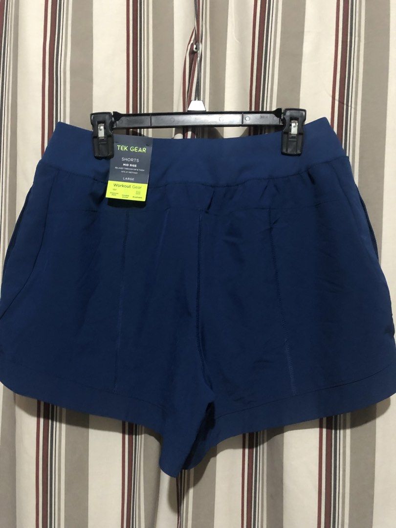Tek Gear Workout Shorts - Large (Category: Activewear) located in Calapan. Submitted by shakalak (Listing ID 1438827651, Image 1). Description: - From🇺🇸 - Comfortable design - Durable material - Flattering fit - Ideal for workouts and casual wear.