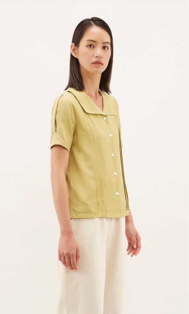 The Editor's Market Filma Top (Category: Sleeveless) located in Las Pinas. Submitted by winteeer (Listing ID 1438815539, Image 2). Description: 1pc 400 2pcs 375 3pcs 350 MEASUREMENTS: BUST 36” LENGTH 22.5”.