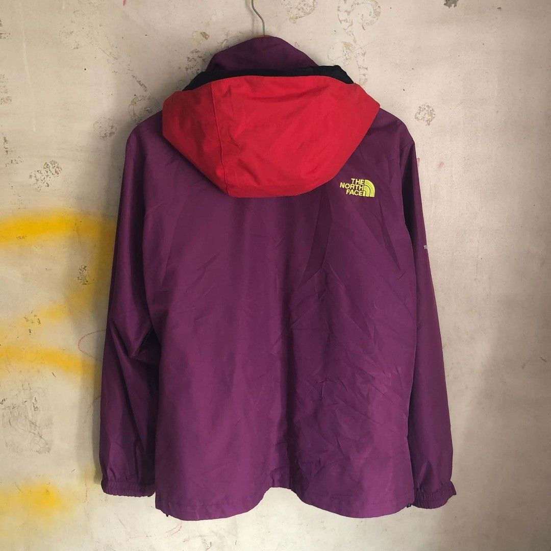 TNF The North Face Summit Series Gore-Tex Jacket (Category: Coats, Jackets and Outerwear) located in San Francisco. Submitted by eemownmarq01170 (Listing ID 1438718564, Image 2). Description: The North Face Summit Series Purple Insulated Jacket (Unisex) Authentic TNF Summit Series "Plasma Thermal" heavy jacket in Crushed Plum. Waterproof shell packed with warm PrimaLoft insulation. Features a sick neon-lime chest zipper. Note: Thrifted without a 