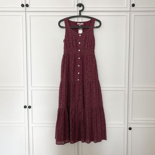 (Category: ) located in . Submitted by wardrobetreasures_ (Listing ID 1438757066, Image 1). Description: .