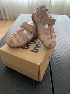 (Category: ) located in . Submitted by yourprettylungs (Listing ID 1438747096, Image 1). Description: .