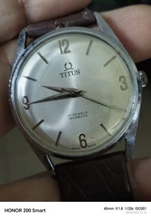 (Category: ) located in . Submitted by skmvintagewatches77 (Listing ID 1438755258, Image 1). Description: .