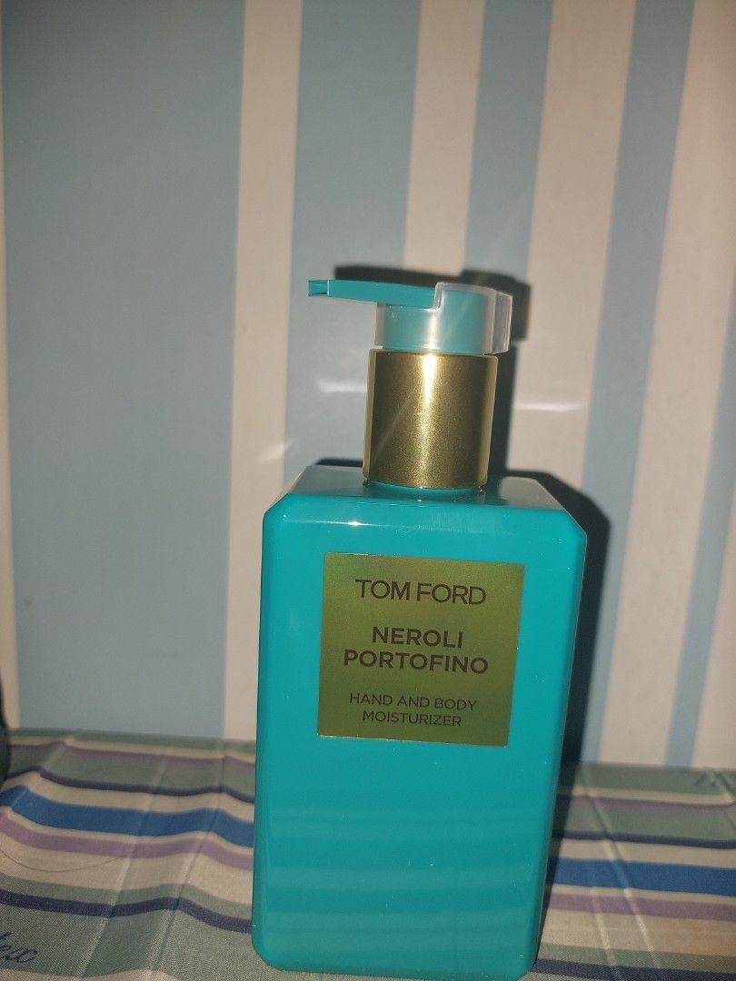 Tomford (Category: Body Care) located in Taguig. Submitted by BladeStore (Listing ID 1438810474, Image 1). Description: A fast-absorbing, indulgent hand and body moisturizer infused with the transportive Neroli Portofino scent..