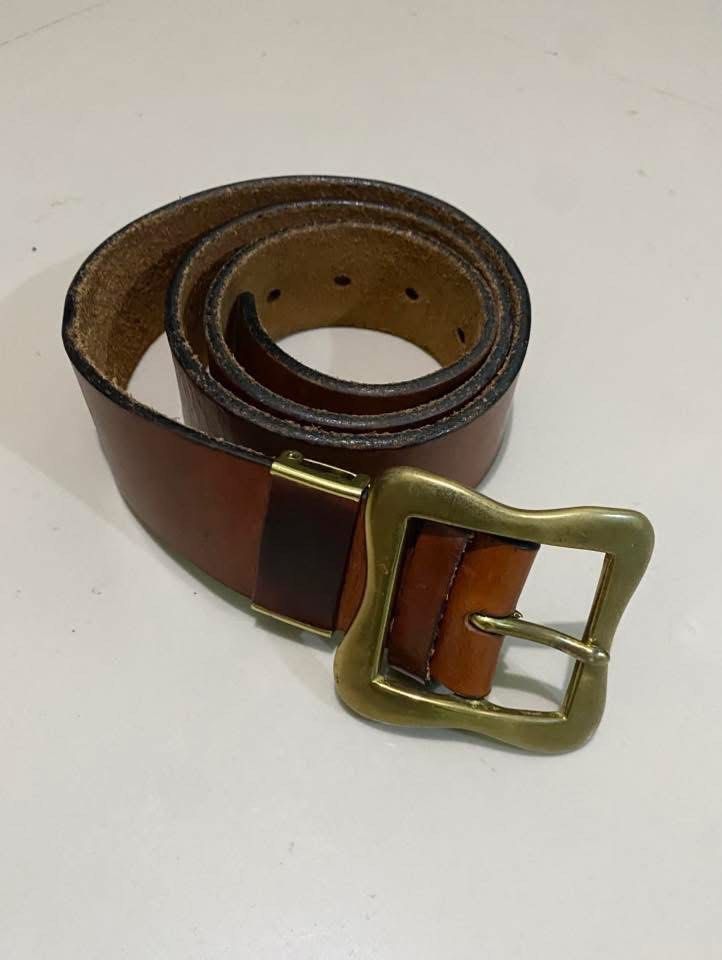 Unbranded brown leather belt a Solid Brass buckle Legit/Authentic Source Japan (Category: Belts) located in Davao. Submitted by arthury421 (Listing ID 1438828488, Image 3). Description: Sale❗️Unbranded brown leather belt a Solid Brass buckle Legit/Authentic Source Japan Versatile accessory suitable for casual and formal styles Leather, Genuine leather Size measure on tape: L- from edge of leather to the buckle 40.5inch W- 1inch Pls see photo. Con