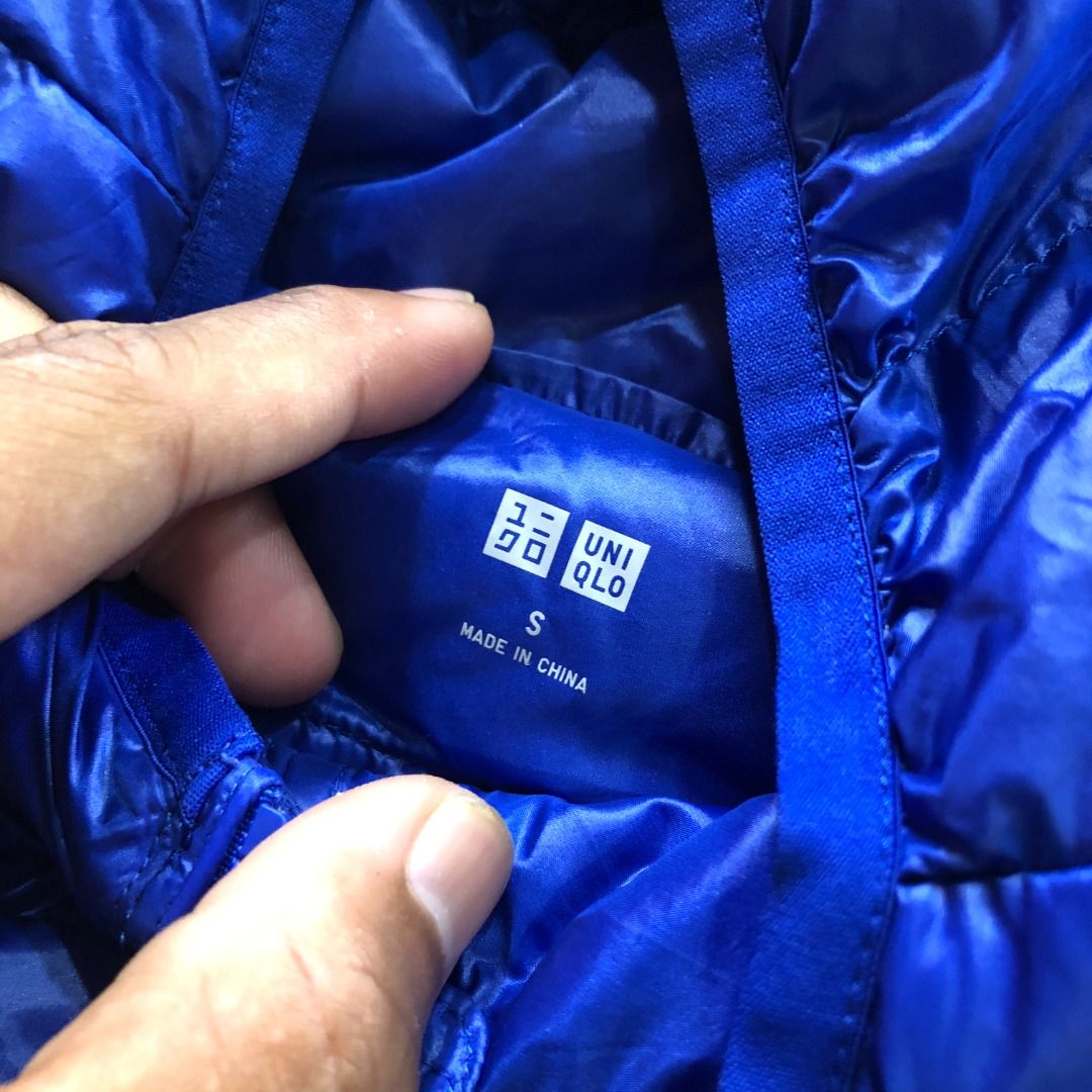 UNIQLO Ultra Light Down Hooded Jacket Blue Small (Category: Coats, Jackets and Outerwear) located in Santa Rosa. Submitted by sergids (Listing ID 1438800457, Image 2). Description: UNIQLO Ultra Light Down Hooded Jacket Blue Small Great condition. Check fitting tops to ensure this fits you. Dimensions below are exact measurements, see pics as well for comparison. 9/10 Condition and Colorway Dimensions: Check pic slide for actual size and dimension