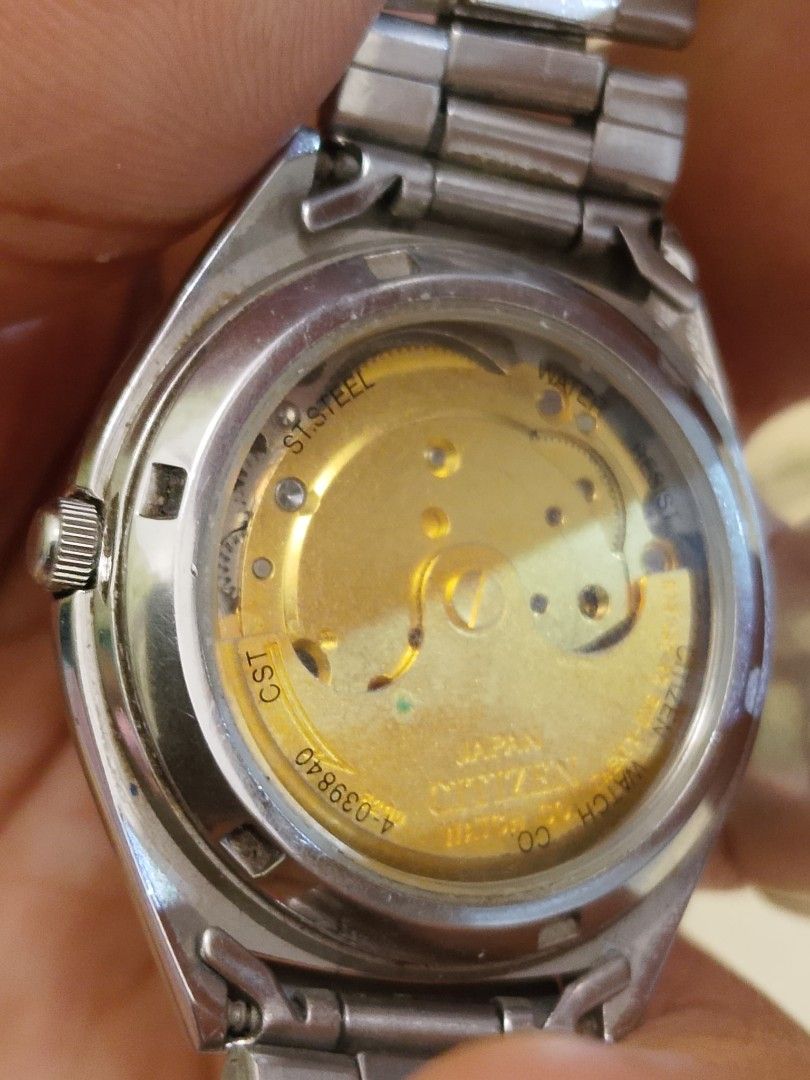 Vintage Citizen Eagle 7 Automatic (8200) (Category: Luxury Watches) located in Digos. Submitted by digosluxury8002 (Listing ID 1427709050, Image 2). Description: For Sale: Vintage Citizen Automatic – 21 Jewels All original and in very good condition. Automatic movement, day-date display, and stainless steel case with original bracelet. ✨ Clean silver dial with gold-tone markers ✨ Runs smoothly ✨ Classic vintage dress watch #Citizen #CitizenAutoma