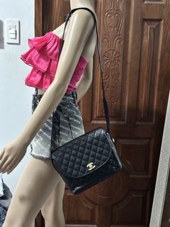 (Category: ) located in . Submitted by vintagefashionwear (Listing ID 1438805157, Image 1). Description: .