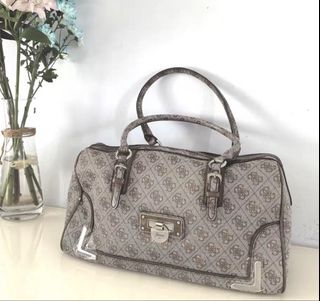 （分類：）位於 。 由 00500 提交（商品編號 1438829019，圖片 1）。簡介： 。