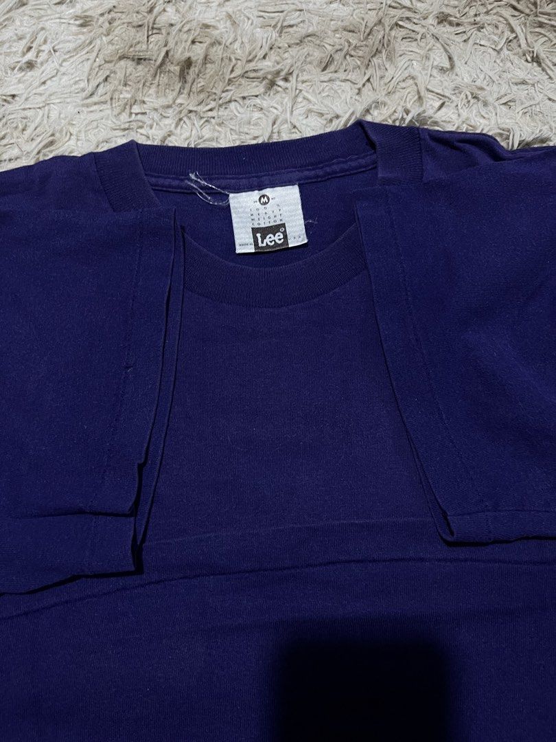 Vintage Plain Blank Lee Shirt (Category: Tshirts & Polo Shirts ) located in Siquijor. Submitted by dcfinds (Listing ID 1438733031, Image 3). Description: Vintage Plain Blank Lee Shirt Good condition 9/10 Color rate 27x20 299💸.