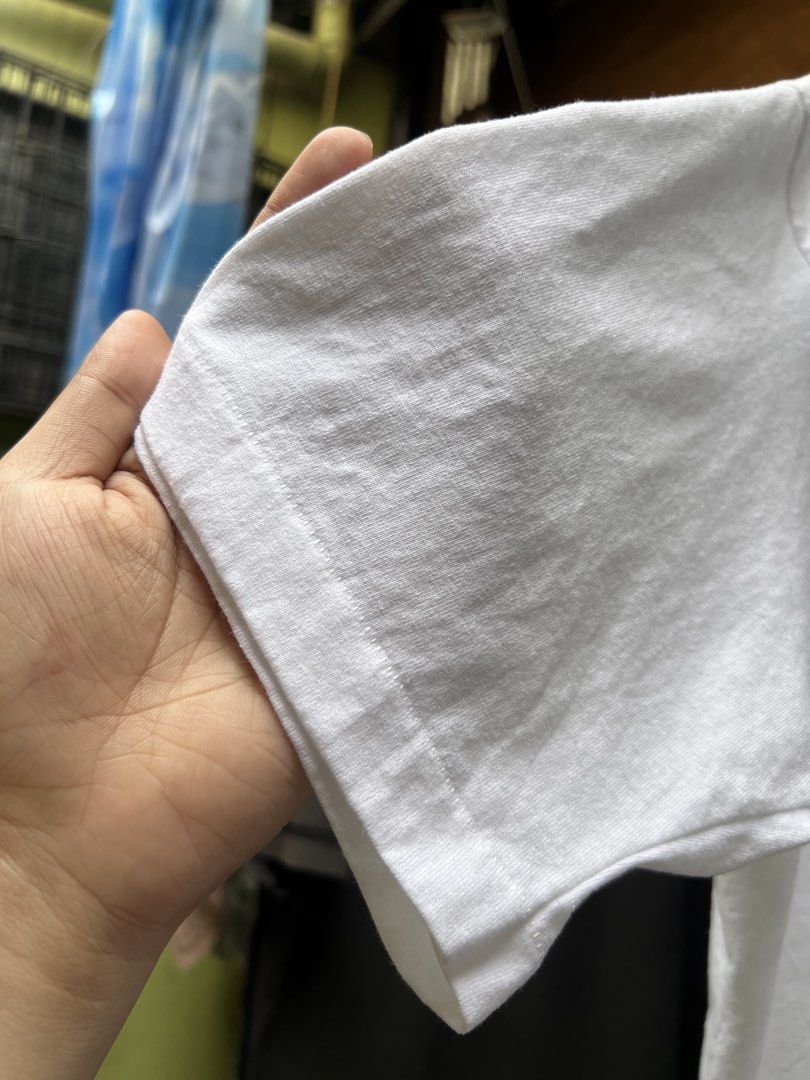 Vintage USMA West Point Jerzees Shirt (Category: Tshirts & Polo Shirts ) located in Cabuyao City. Submitted by kenzythrift_ (Listing ID 1438705950, Image 3). Description: Vintage Jerzees USMA West Point Shirt Large on tag Made in USA Single stitch sleeves, double stitch hem. 20.5x29 dimensions Issue: minimal yellow stains sa lower front pati sa right side na kilikili pero halos unnoticeable naman. 650 plus sf J&T courier Loc: Butong Cabuyao City 