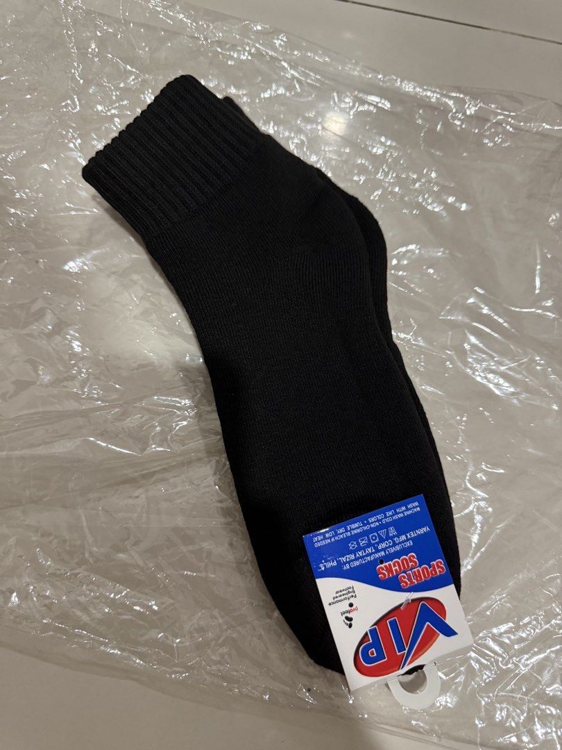 VIP Mid cut socks (White/Black) 6pcs per pack (Category: Socks) located in Taytay. Submitted by exclusivecloset_0 (Listing ID 1438805087, Image 3). Description: .