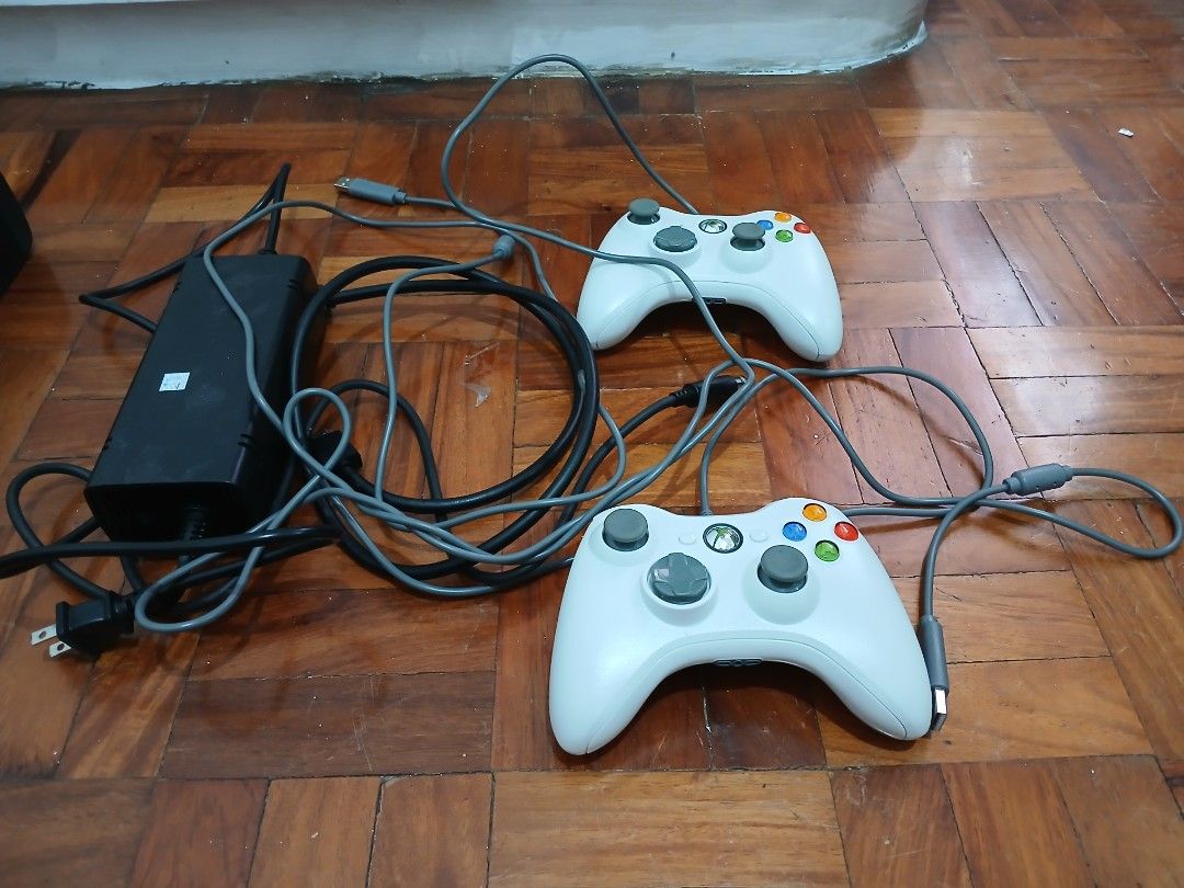 Xbox 360 E Console (Category: Xbox) located in Paranaque City. Submitted by juntee.pabo (Listing ID 1438736208, Image 2). Description: I'm selling my XBOX 360 E for sale. RFS: Nakatambak lang. Complete with cables, accessories and games! Item is in good running condition. Price is still negotiable..