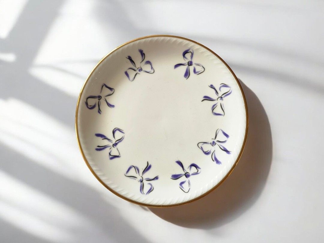 YSL Dessert Plate (Category: Coffee & Tea Tableware) located in Quezon City. Submitted by buybyestuffmnl (Listing ID 1438795894, Image 1). Description: .