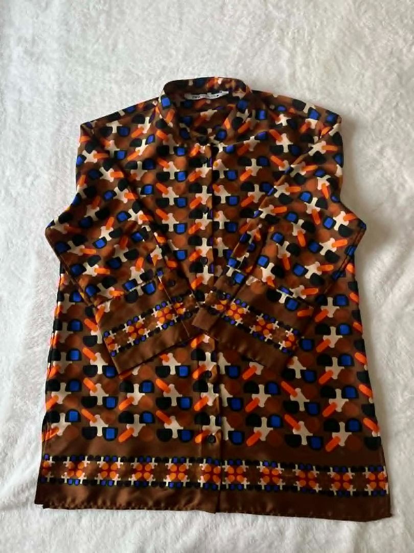 Zara Geometric Matching Set (Category: Sets or Coordinates) located in Pasig City. Submitted by closet_reframe (Listing ID 1438829315, Image 2). Description: Like new, used once only. Zara Printed matching set, lightweight satin-like fabric that feels smooth and comfortable on the skin. material drapes nicely and the print looks clean and well made in person. No issues or stains noticed, still in excellent condition. Bag and shoes are also for sa
