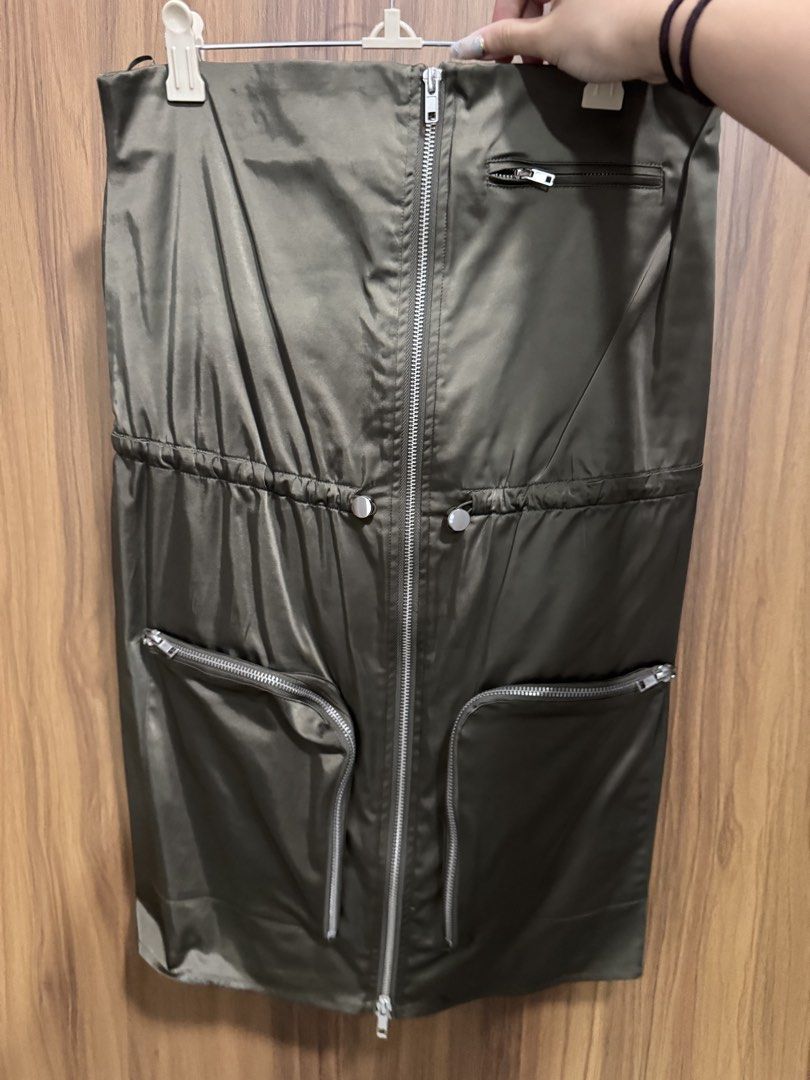 Zara Olive Green Strapless Dress - Size M, Women's Fashion, Dresses & Sets,  Dresses on Carousell