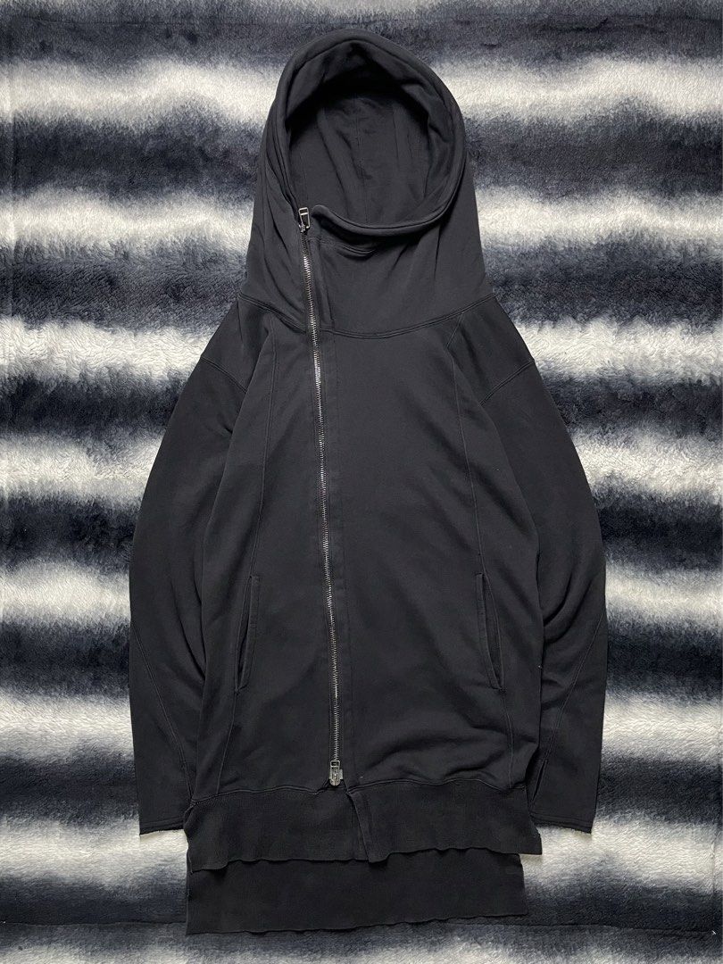 ZeroSecond Distressed Asymmetrical Hoodie (Category: Hoodies) located in Batangas. Submitted by memento___ (Listing ID 1438750203, Image 1). Description: Size on tag: Free Length: 33.7” (front), 37.7 (back) Pit to pit: 20.5” Shoulder: 20.2” Sleeve Length: 27” Flaw/s: faded 1850 PHP.