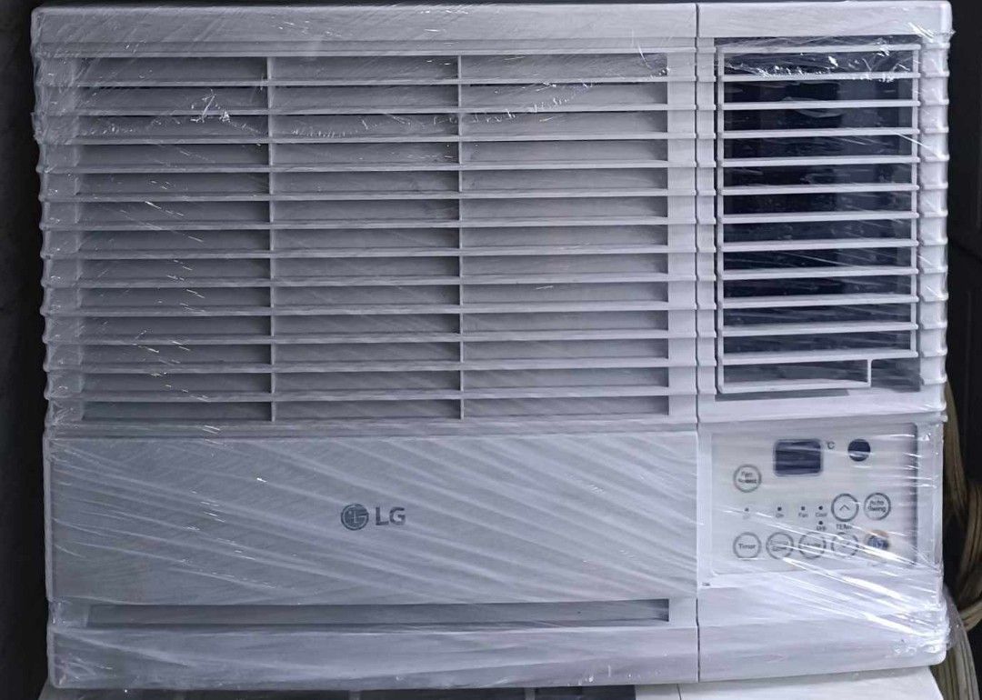 1 HP CONDO PULL OUT (Category: Air Conditioning and Heating) located in Manila. Submitted by irisdahlia_28 (Listing ID 1435635988, Image 1). Description: 1 hp inverter grade GOOD condition Ready to use Malinis at makinis Play and plug COD.