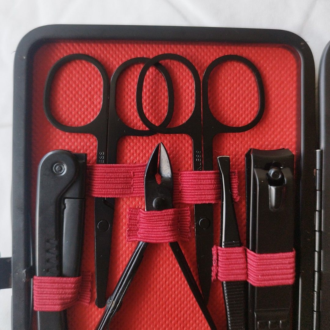 24-piece nail manicure kit (Category: Hands & Nails) located in Quezon City. Submitted by ladylovebug (Listing ID 1435660532, Image 2). Description: new, no issue delivery only ! location: QC, within Metro Manila mode of payment: GCash [payment first] mode of delivery: J&T Express.