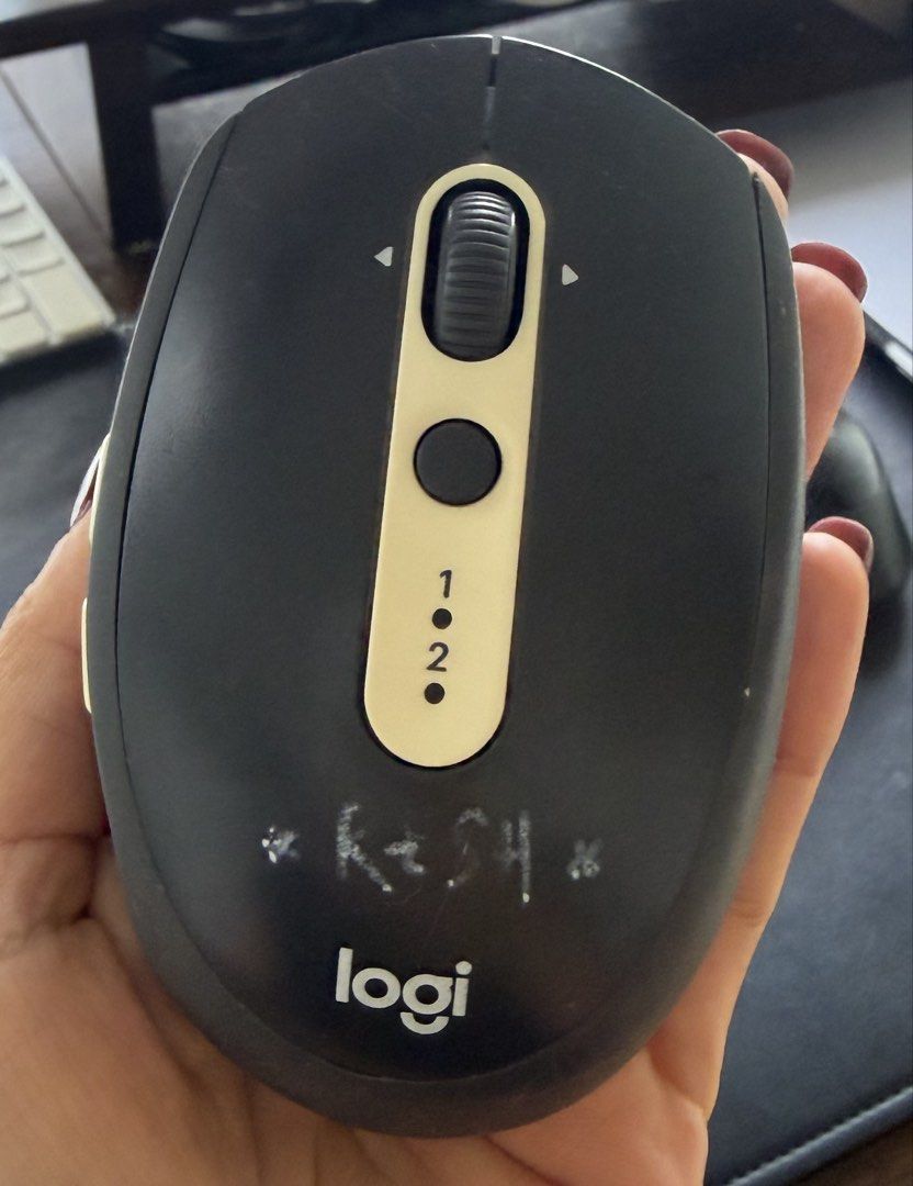 4 Logitech Wireless Mice442996261704192001