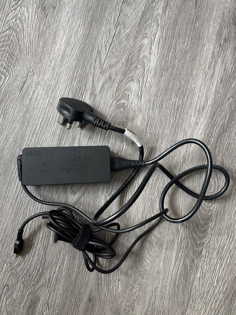 65W Laptop Charger442759425882204160