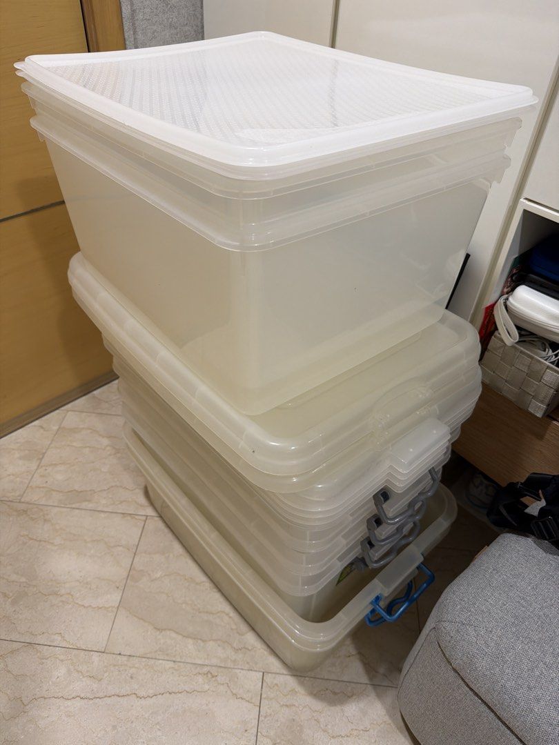 8 x Stackable Plastic Storage Boxes with Lids443292462938869760