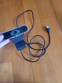 Camera450983960846673920