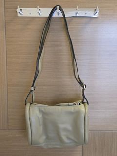 （分類：）位於 。 由 ggglll286 提交（商品編號 1435617599，圖片 1）。簡介： 。