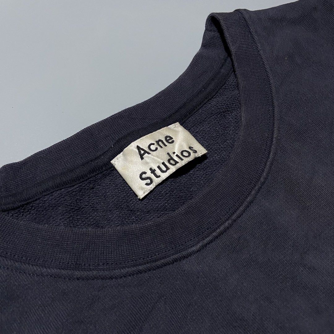 Acne Studio Woman Power Sweater (Category: Tshirts & Polo Shirts ) located in Legazpi City. Submitted by luxrystreet (Listing ID 1435694294, Image 3). Description: ▪️ ACNE STUDIO WOMAN POWER SWEATER ▪️WIDTH: 24 ▪️LENGTH: 30 ▪️COLOR RATE: 9/10 ▪️EXCELLENT CONDITION ▪️COLOR MAY VARY DUE TO LIGHTING ▪️MANAGE YOUR EXPECTATIONS CAN PROVIDE OTHER PICTURES UPON REQUEST ISSUE(S): NONE HAPPY THRIFTING☕ -FREE STICKER IN EVERY PURCHASE🫣.