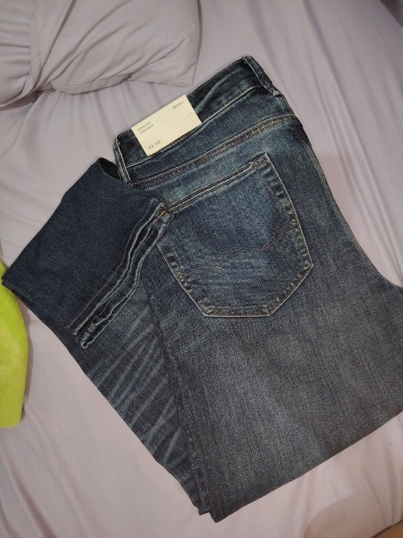 American Eagle Jeans (Category: Jeans) located in Taguig. Submitted by rtk06 (Listing ID 1435571177, Image 1). Description: - American Eagle dark wash jeans - Straight leg fit - Distressed with rips and fading - Button and zipper closure - Assorted sizes Waist/ Length : 33/32, 32/30, 30/32 DM for more info Original price: 2,599 to 3,799.