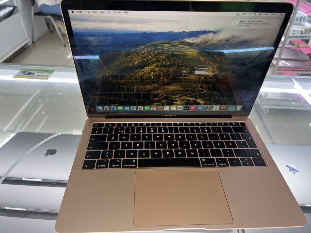 Apple Macbook Air (Category: Laptops & Notebooks) located in Manila. Submitted by vaniextura (Listing ID 1435619432, Image 1). Description: - Gold MacBook Air - 2019 core i5 -memory 8gb - storage 128ssd -Cc 162 - Backlit keyboard - Large trackpad - Scenic wallpaper - Apple logo on lid - Includes charging cable - Standard QWERTY keyboard.